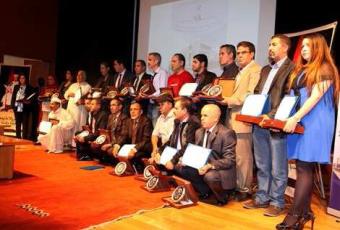 Fatima BOUKHRIS remporte le prix de mérite de la culture amazighe au titre de l'année 2015
